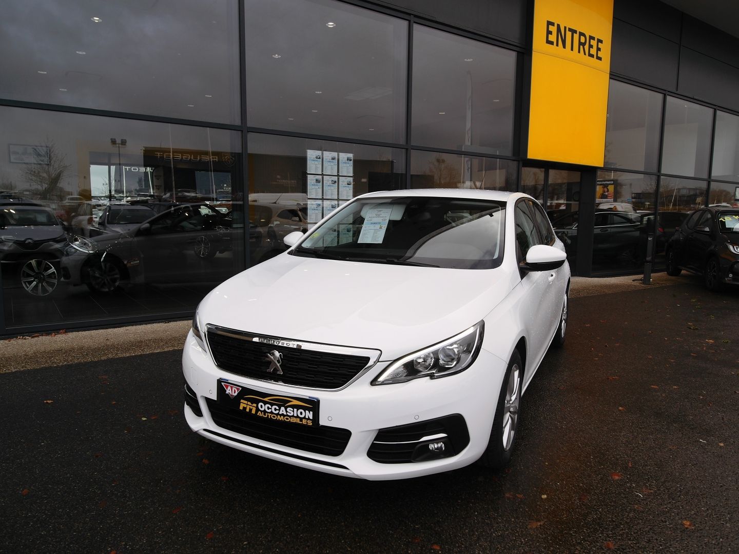 PEUGEOT 308 a vannes en morbihan et bretagne