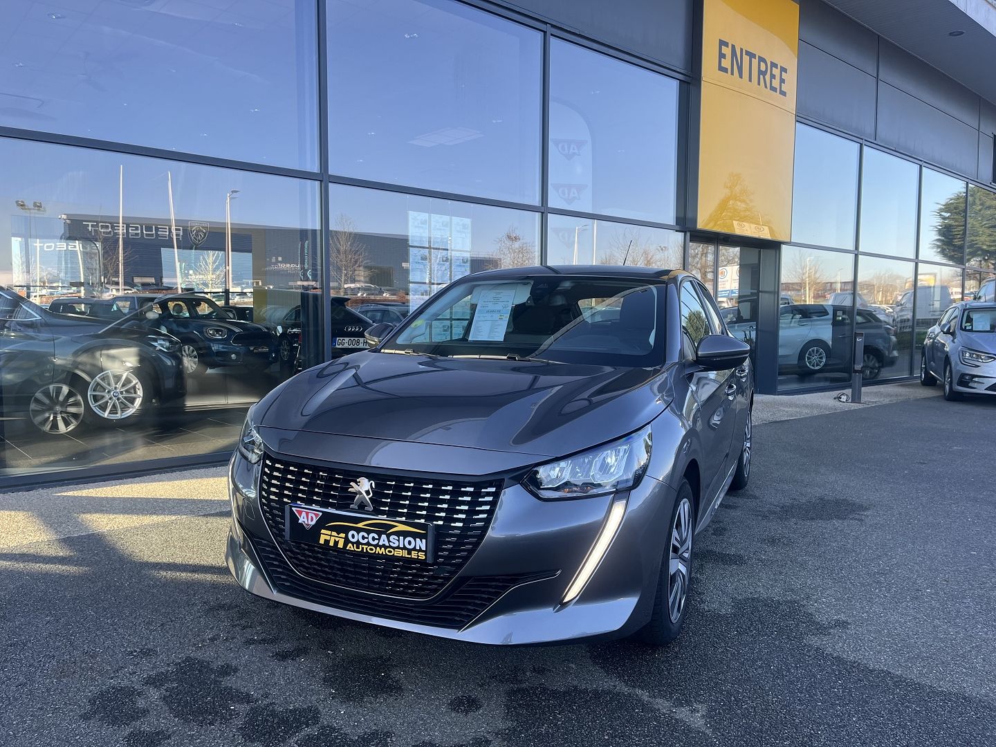PEUGEOT 208 a vannes en morbihan et bretagne