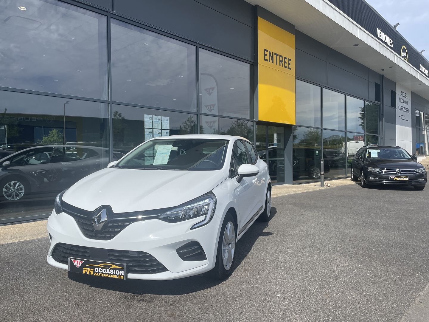 RENAULT CLIO V a vannes en morbihan et bretagne