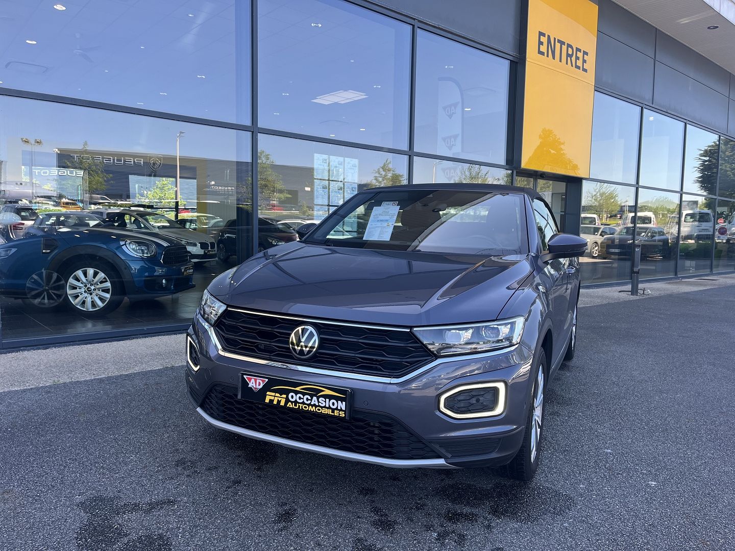 VOLKSWAGEN T-ROC CABRIOLET a vannes en morbihan et bretagne