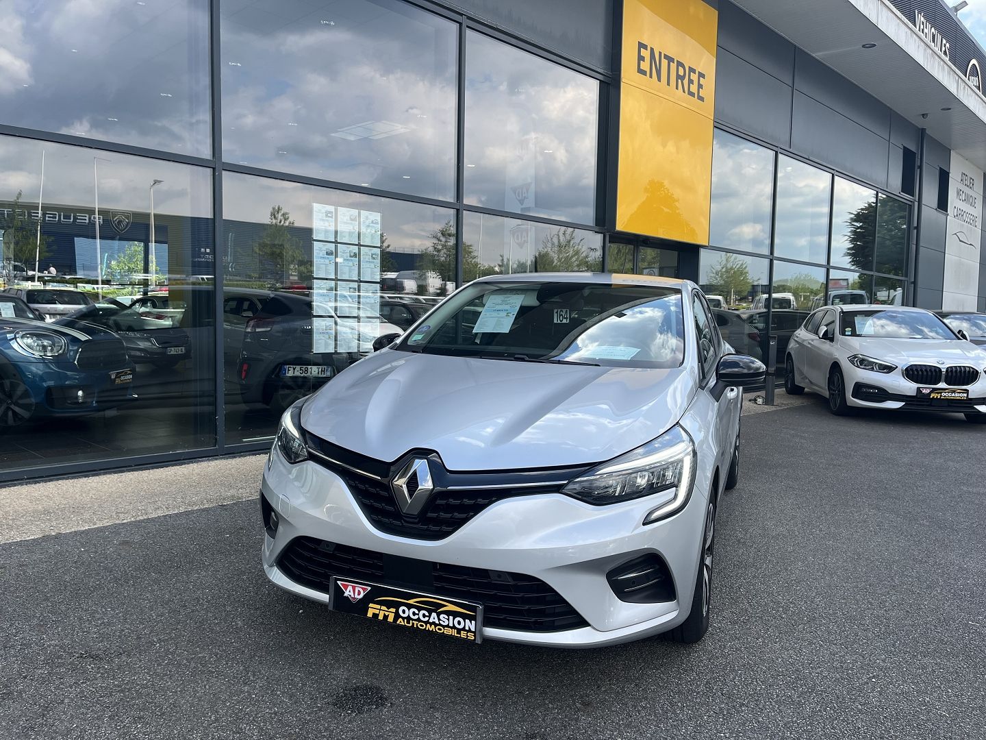 RENAULT CLIO V a vannes en morbihan et bretagne