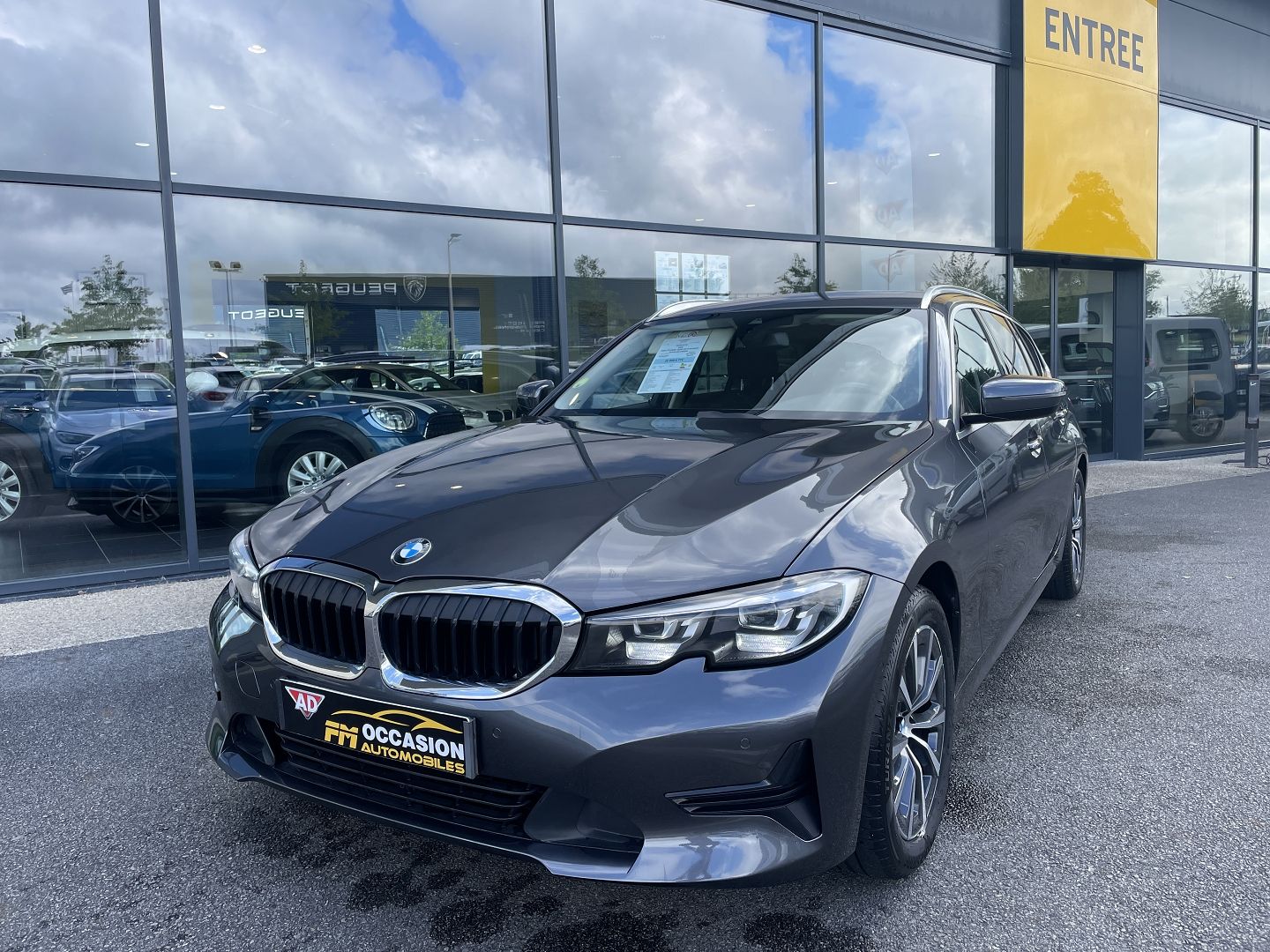 BMW SERIE 3 TOURING a vannes en morbihan et bretagne
