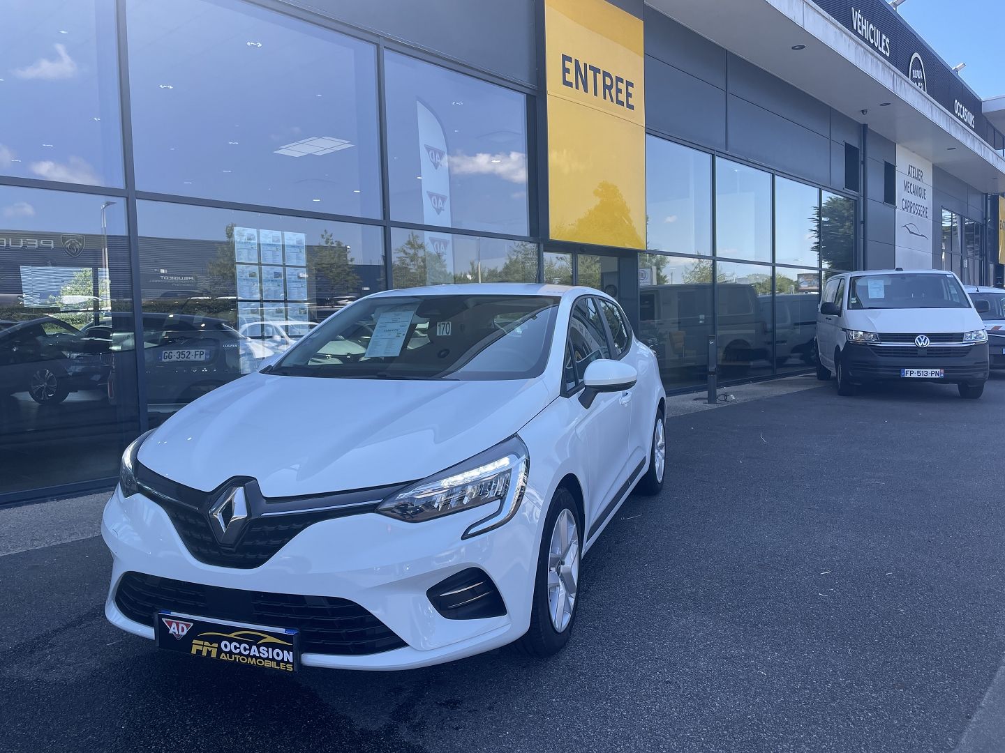 RENAULT CLIO V a vannes en morbihan et bretagne