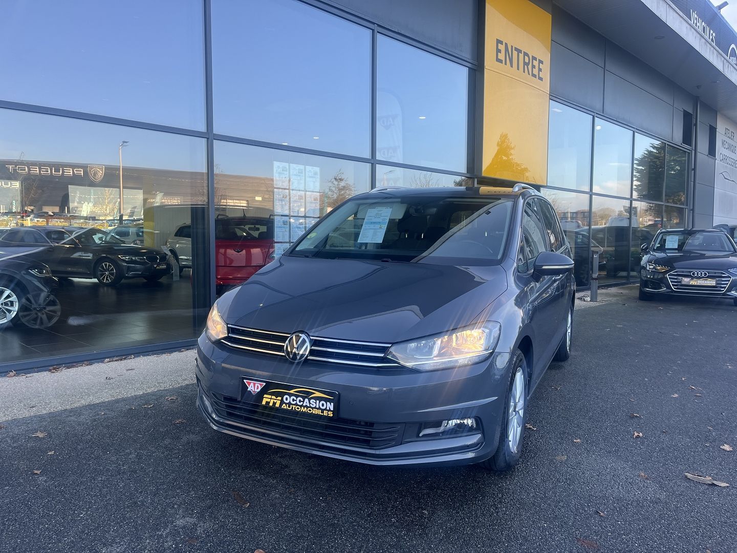 VOLKSWAGEN TOURAN a vannes en morbihan et bretagne