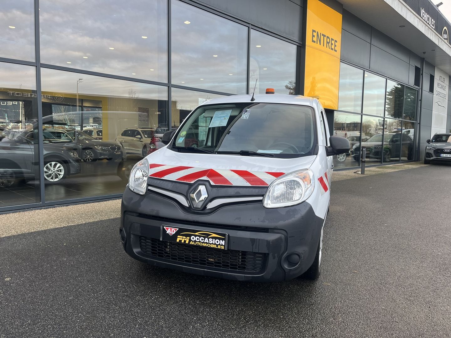 RENAULT KANGOO II EXPRESS a vannes en morbihan et bretagne