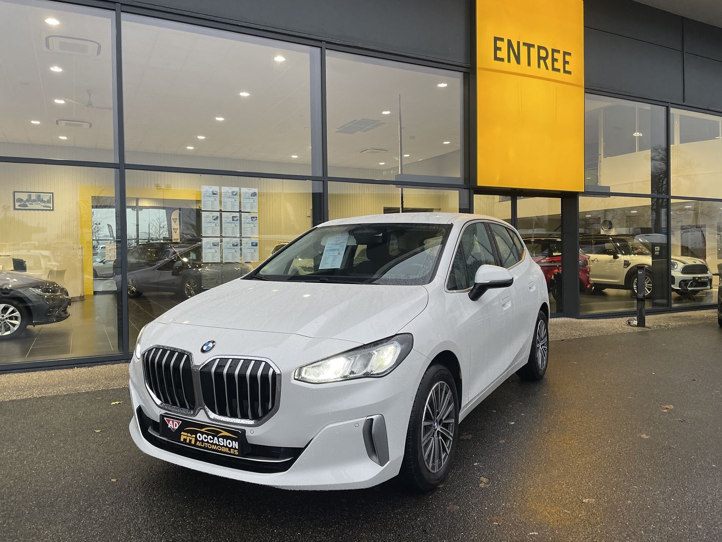 BMW SERIE 2 ACTIVETOURER a vannes en morbihan et bretagne